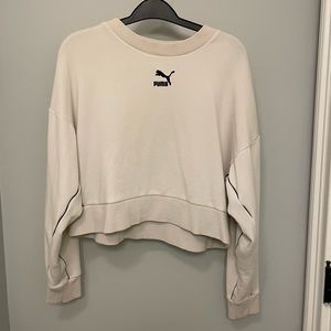 Puma Cropped Sweatshirt Women’s S. In good condition!